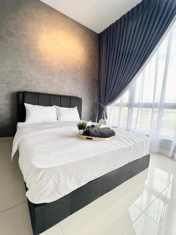 The Apple Residence & Suites Infinity Pool By Nestcove Malacca Bagian luar foto