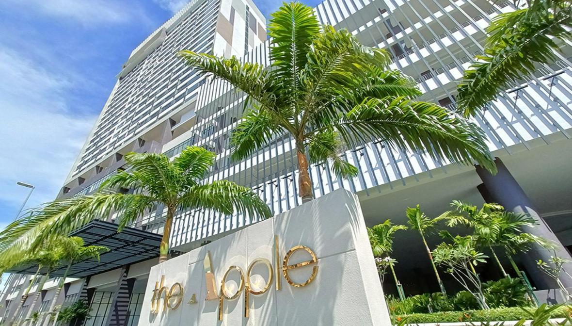 The Apple Residence & Suites Infinity Pool By Nestcove Malacca Bagian luar foto