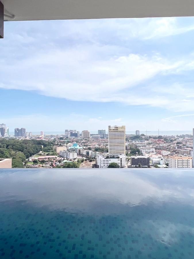 The Apple Residence & Suites Infinity Pool By Nestcove Malacca Bagian luar foto